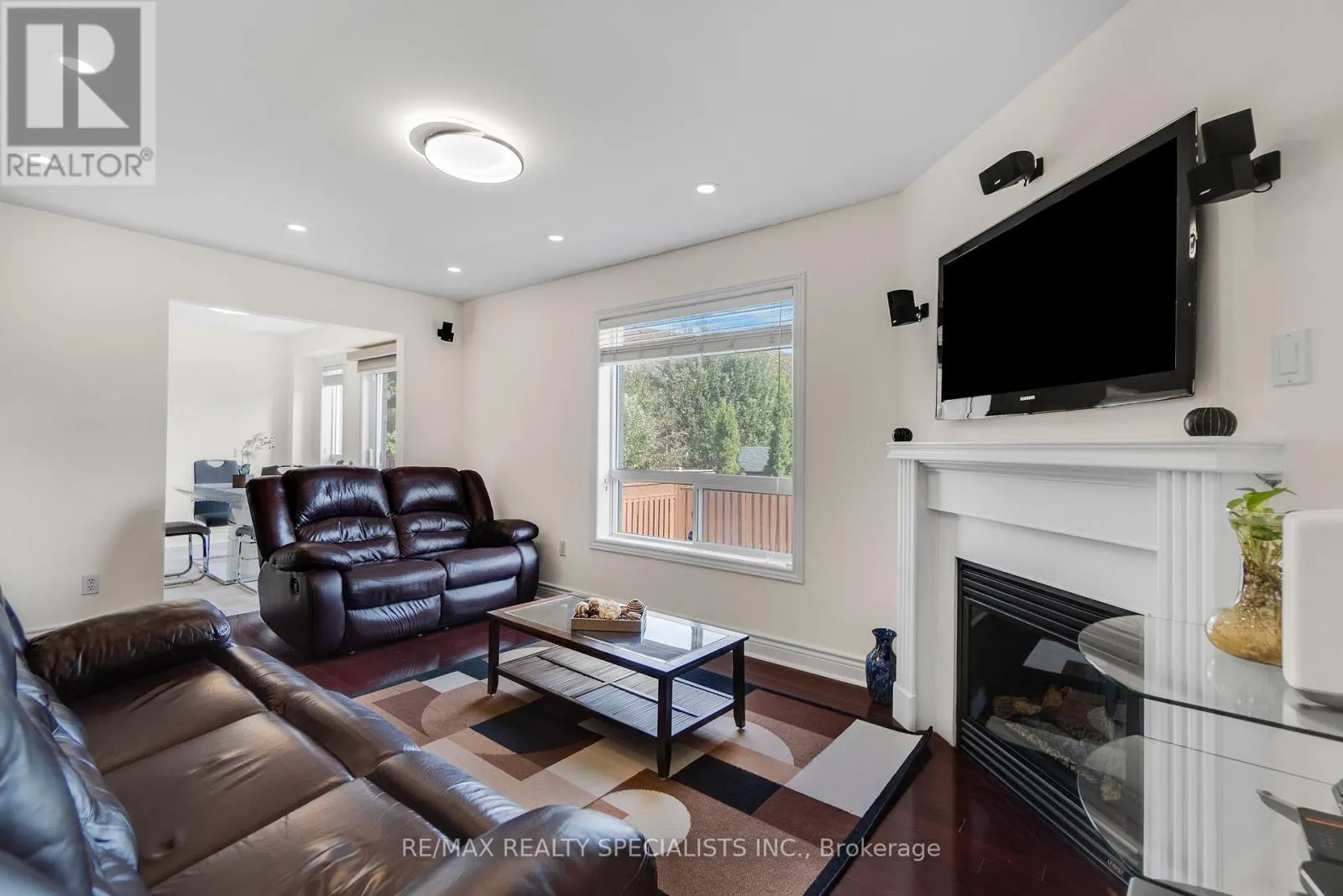 794 WHITE CLOVER WAY