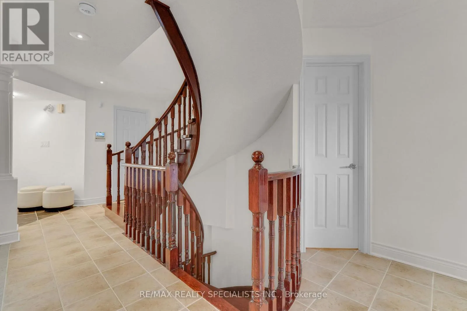 794 WHITE CLOVER WAY