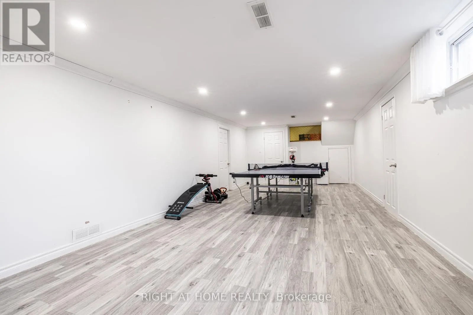 2076 CONSTANCE DRIVE