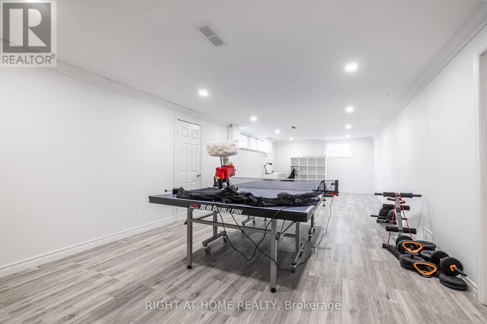 2076 CONSTANCE DRIVE