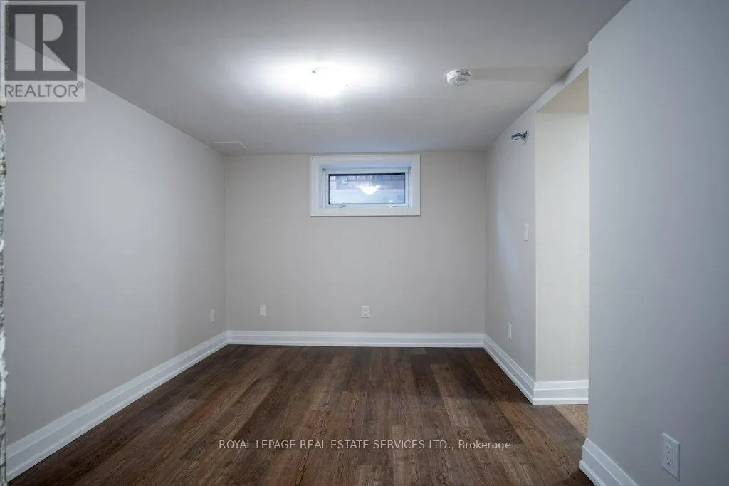 LOWER - 256 ANNETTE STREET