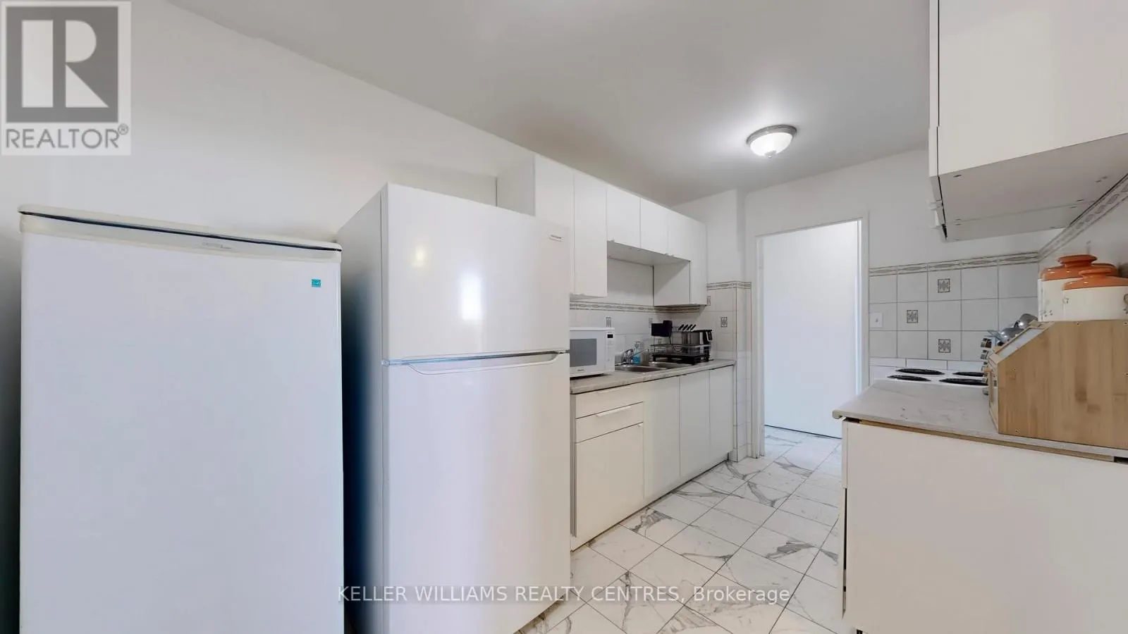 1107 - 345 DRIFTWOOD AVENUE