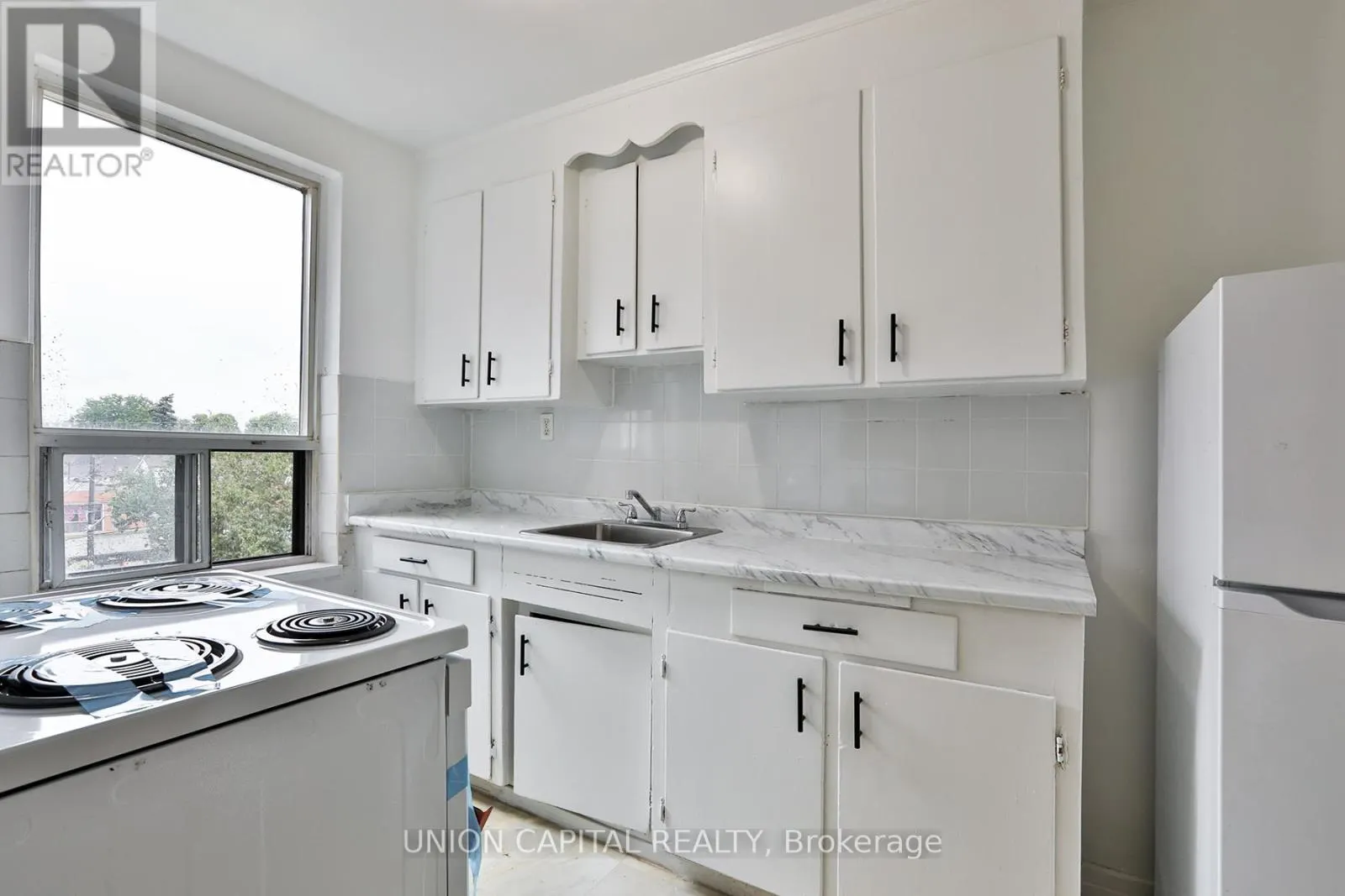 310 - 1969 EGLINTON AVE W AVENUE