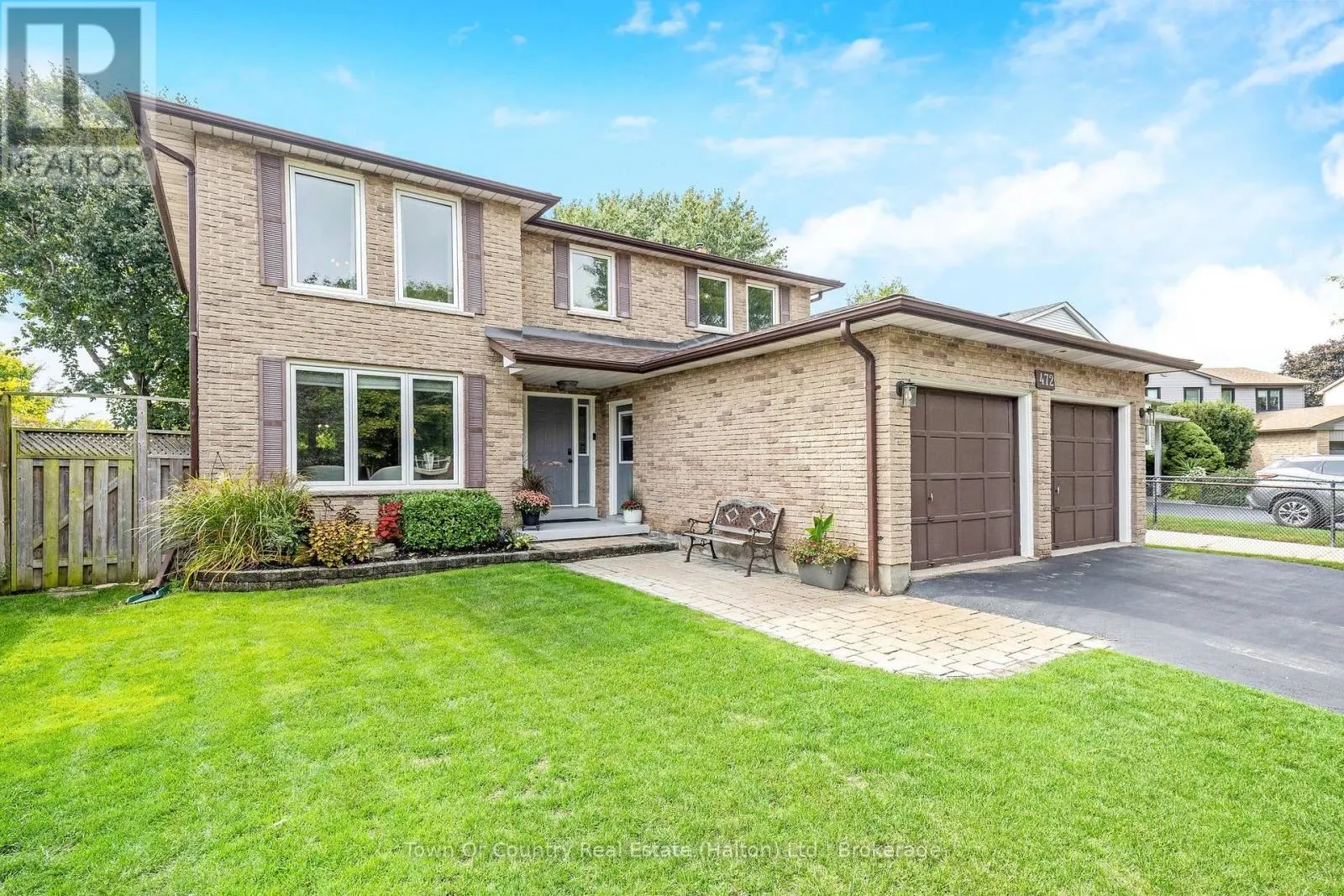 472 WHITE DRIVE