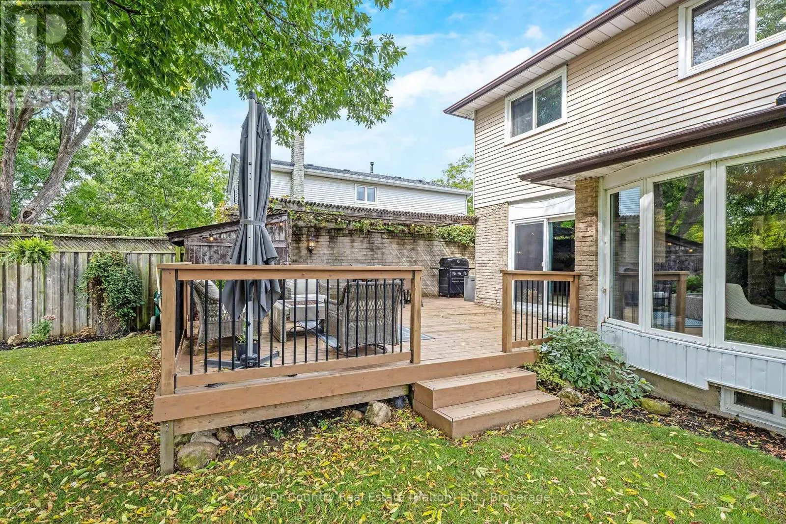 472 WHITE DRIVE