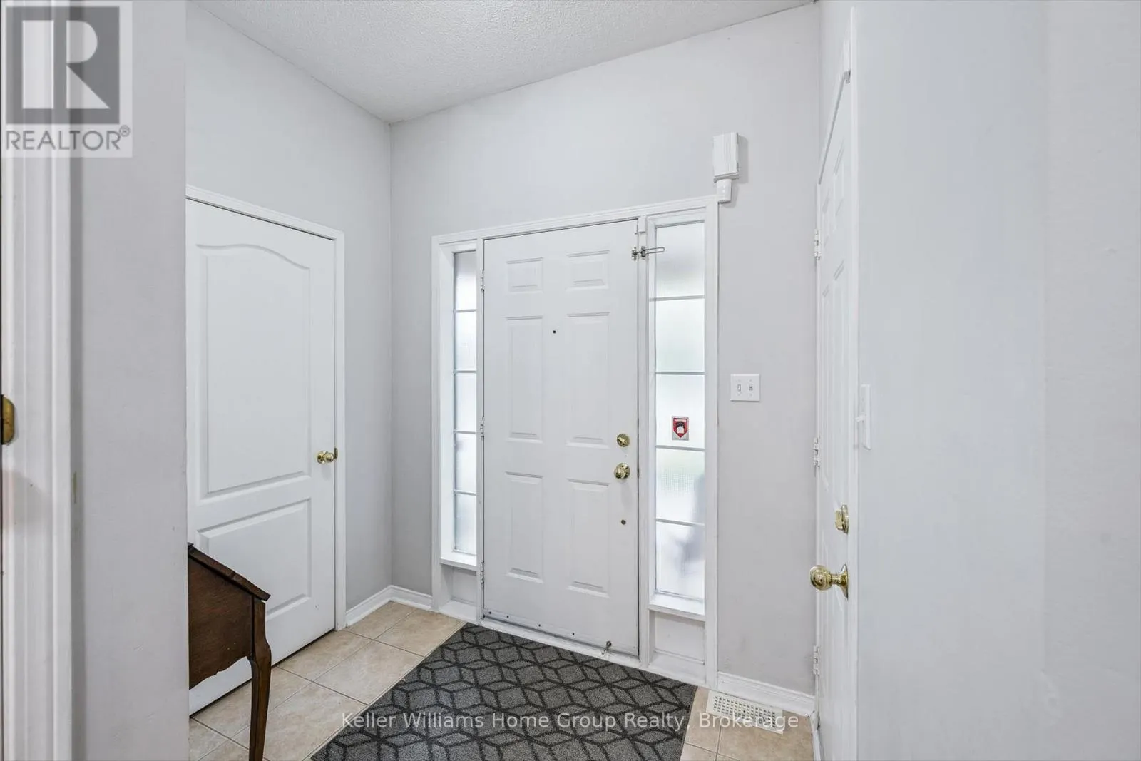 17 FLORETTE PLACE