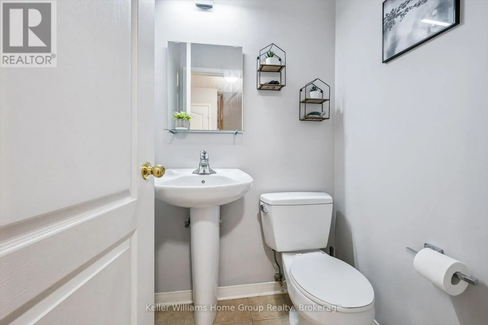 17 FLORETTE PLACE