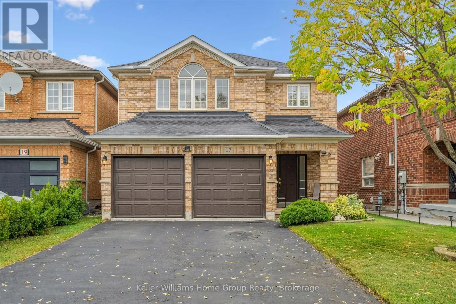 17 FLORETTE PLACE