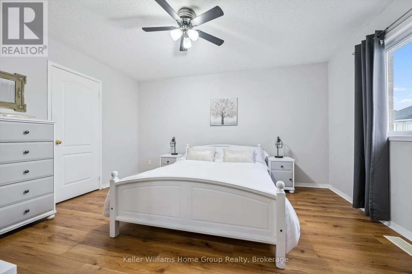 17 FLORETTE PLACE