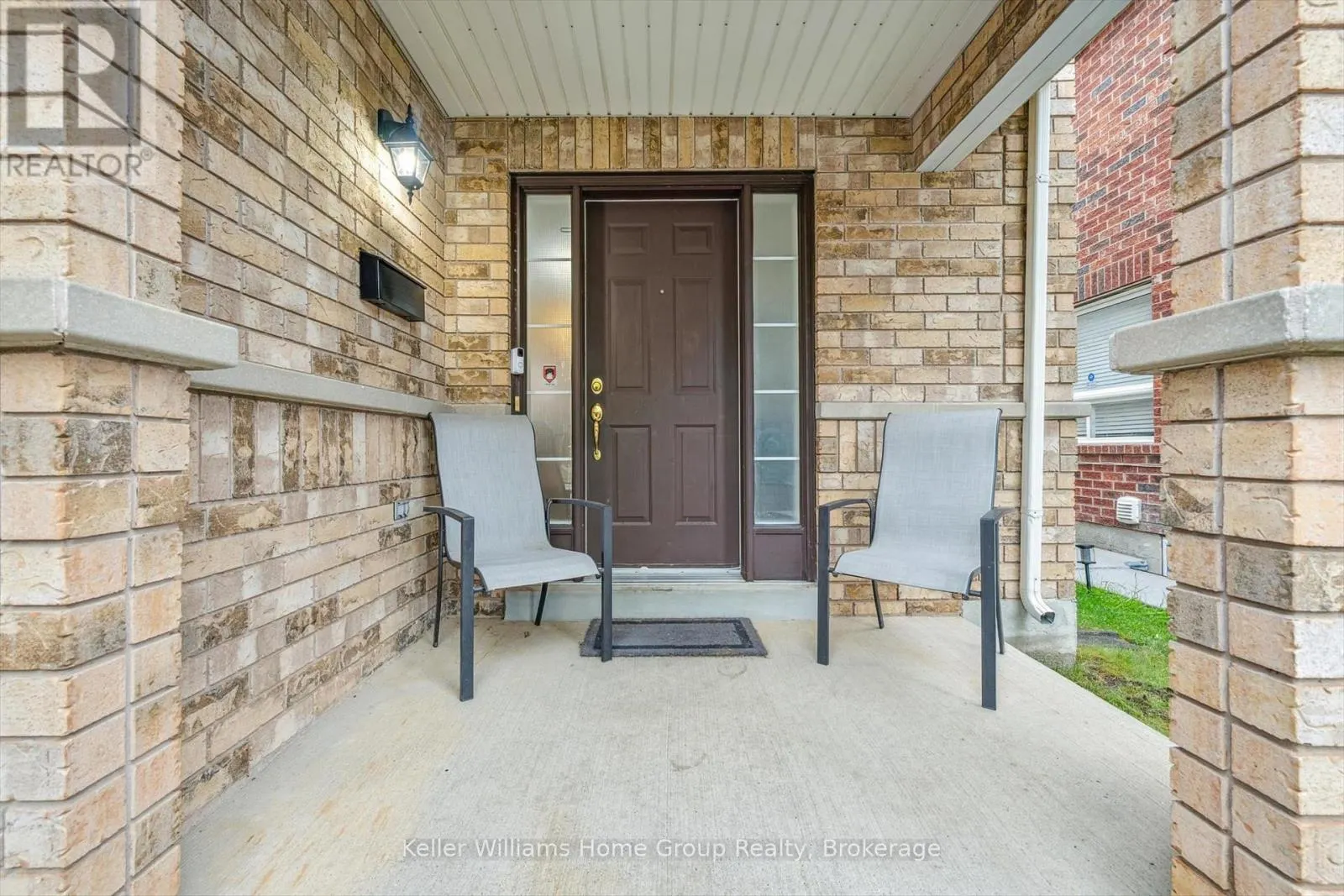 17 FLORETTE PLACE