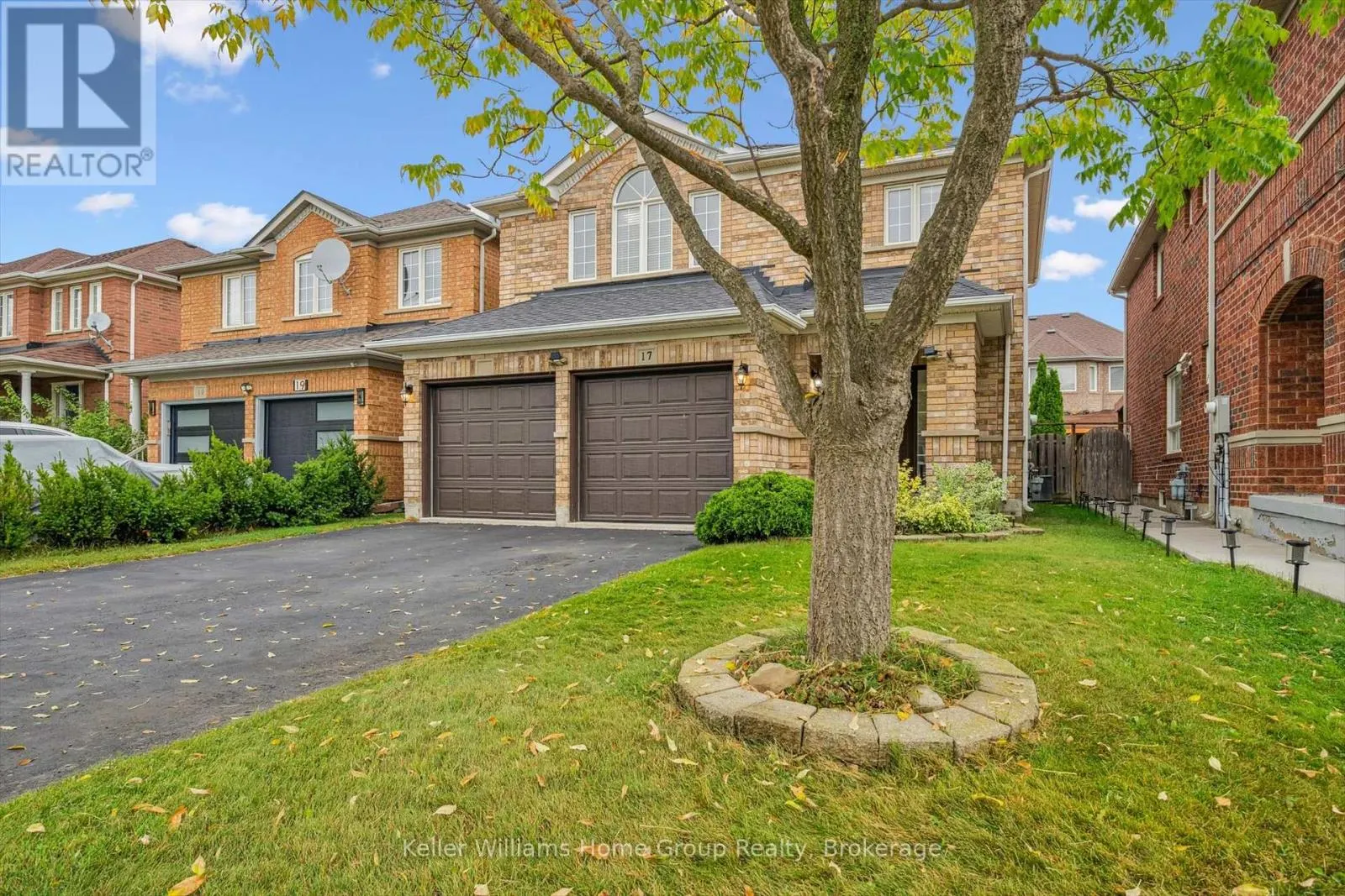 17 FLORETTE PLACE