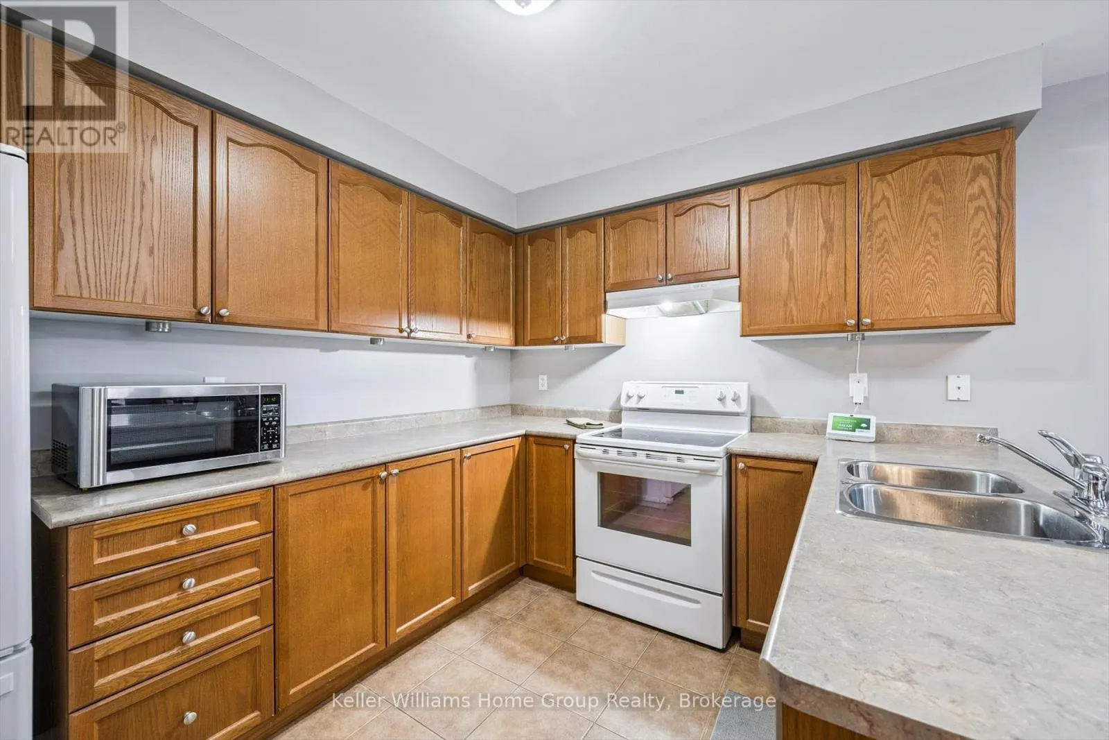 17 FLORETTE PLACE
