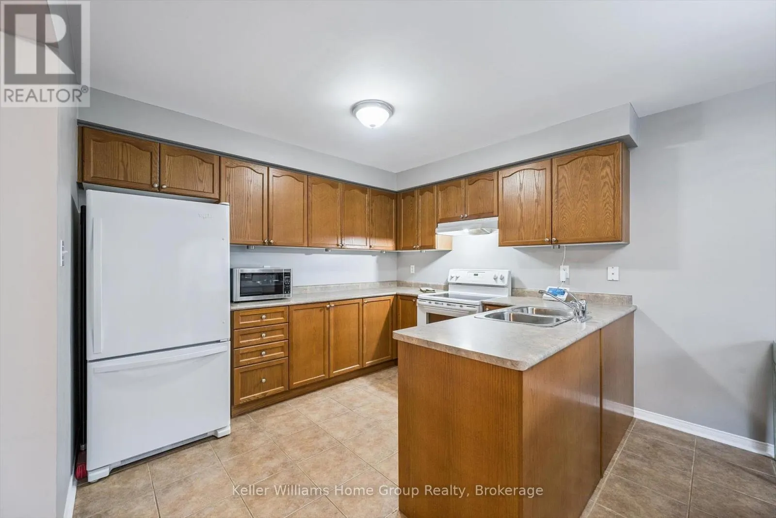 17 FLORETTE PLACE