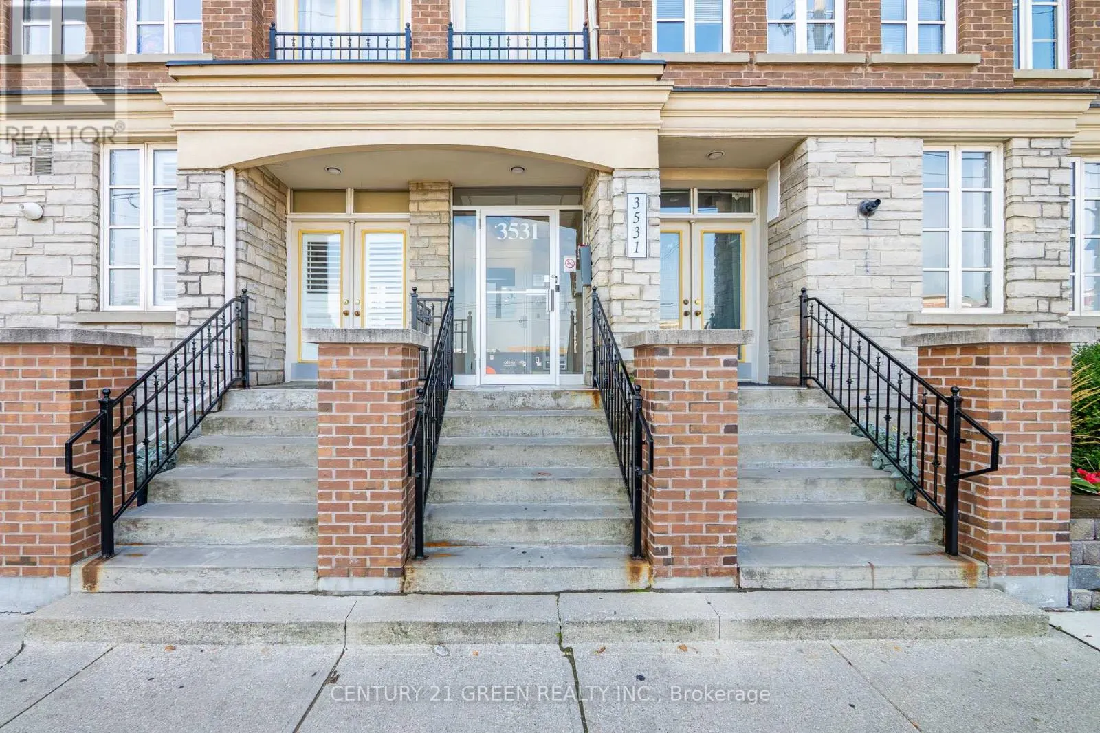 316 - 3531 LAKE SHORE BOULEVARD W