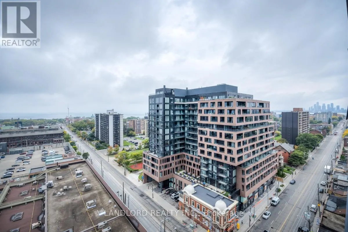 1215 - 285 DUFFERIN STREET