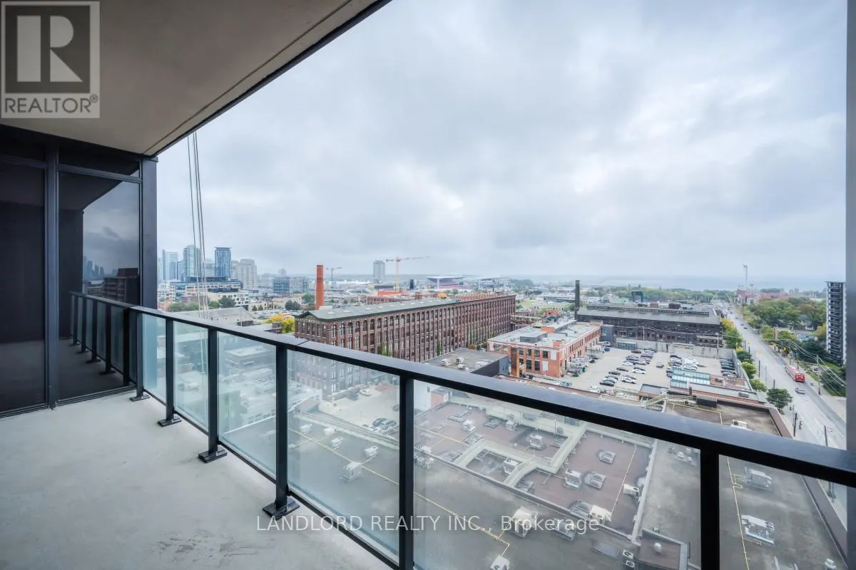 1215 - 285 DUFFERIN STREET