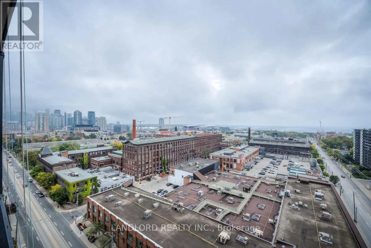1215 - 285 DUFFERIN STREET