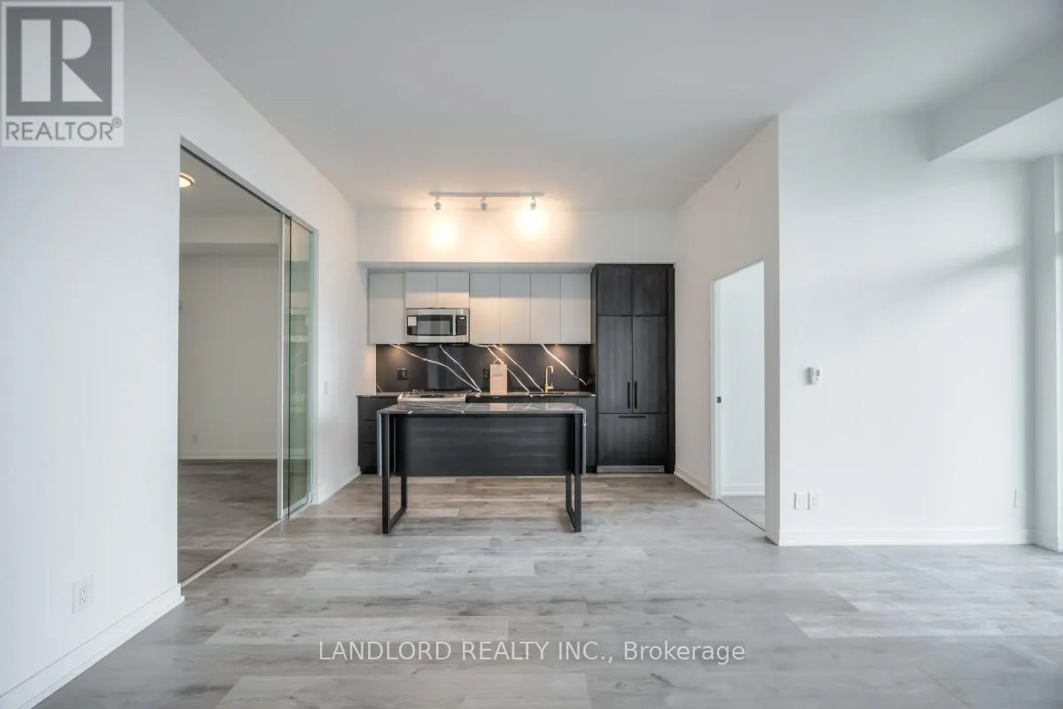 1215 - 285 DUFFERIN STREET