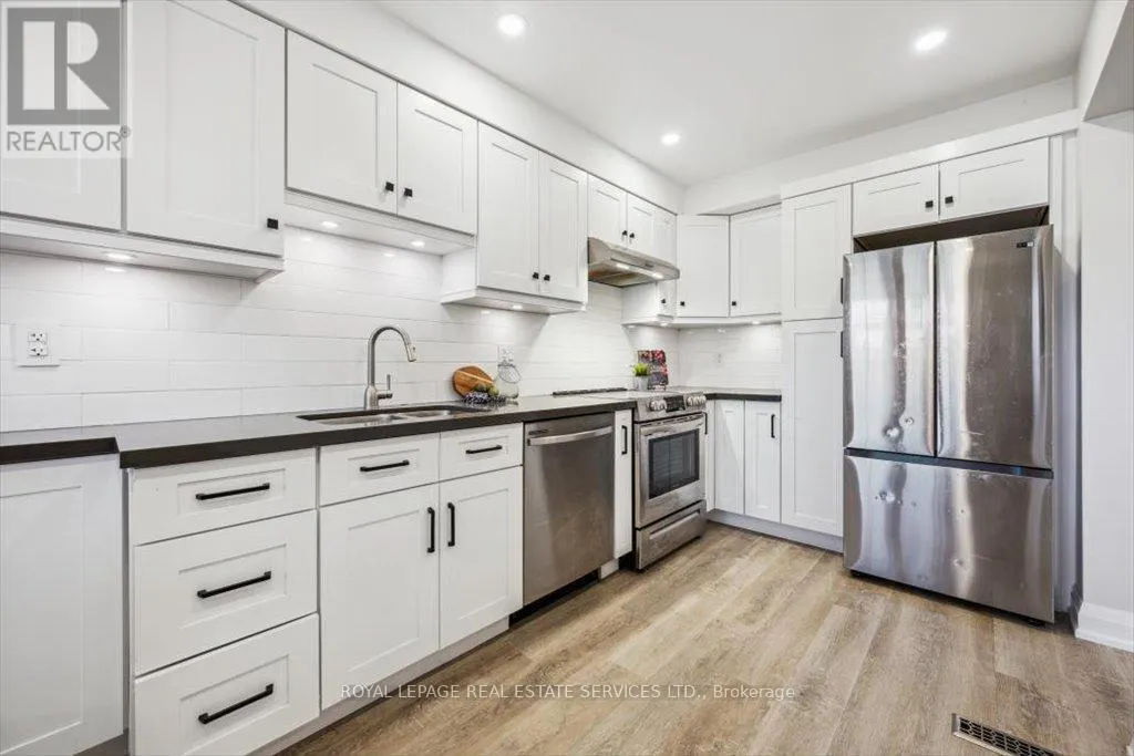 137 - 1520 LANCASTER DRIVE