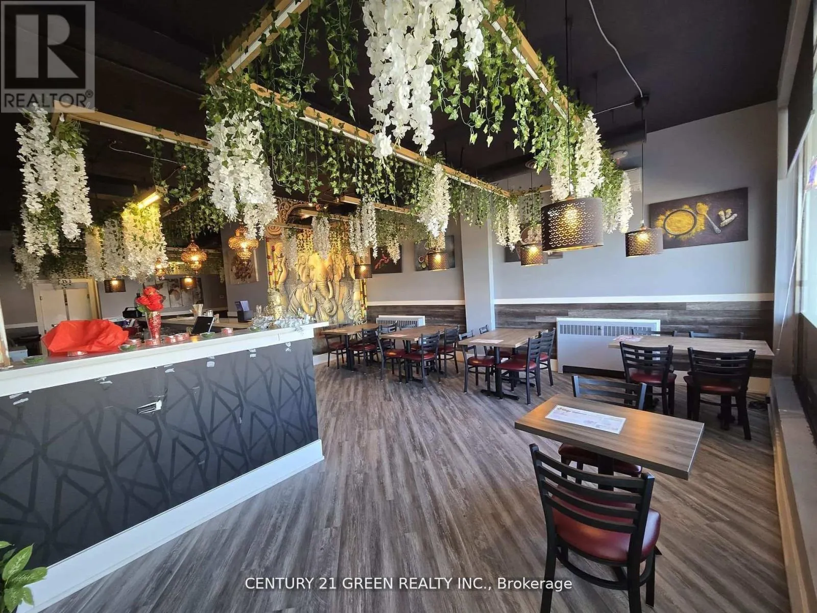 2307 LAKESHORE ROAD W