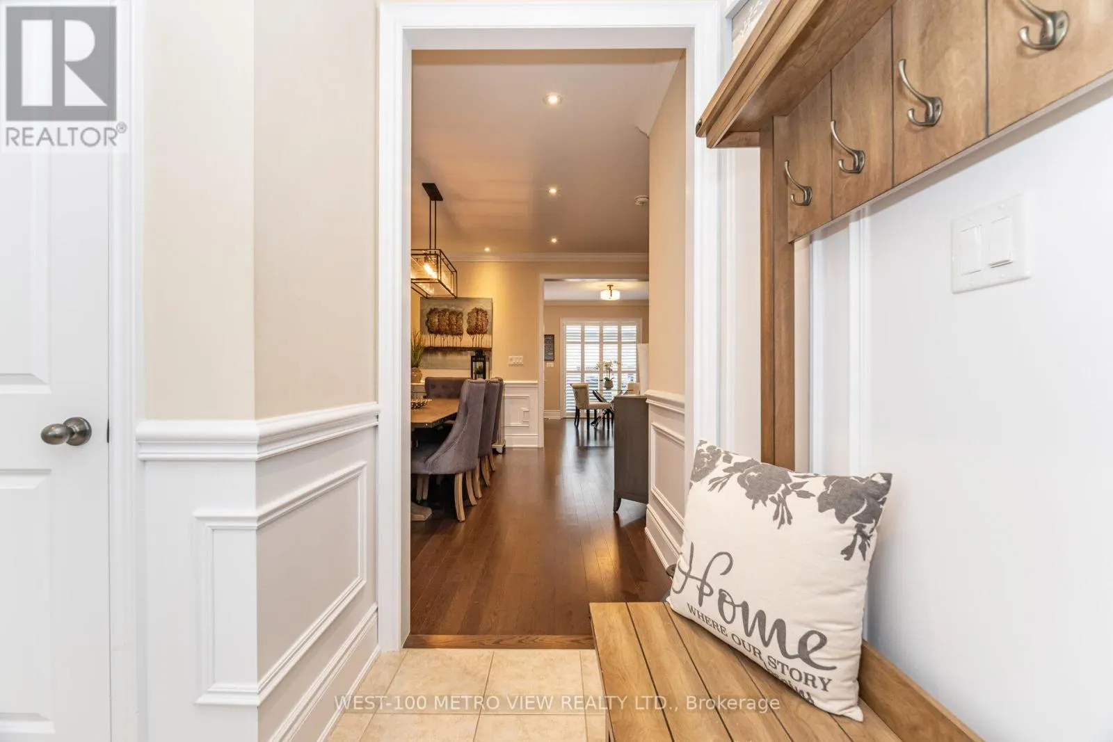 4 IVOR CRESCENT