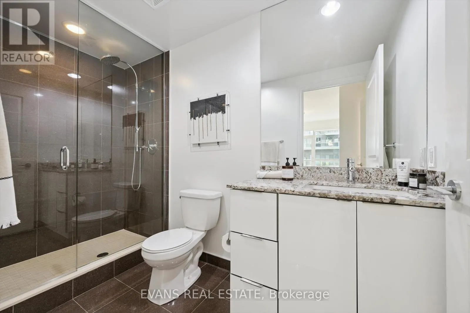 324 - 80 MARINE PARADE DRIVE