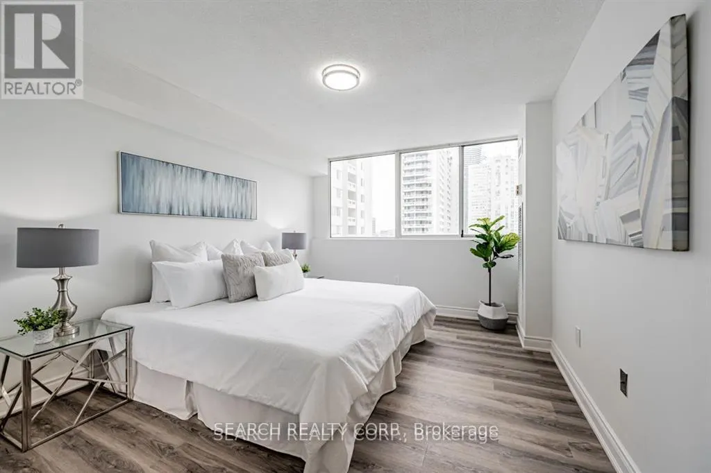 1108 - 3590 KANEFF CRESCENT