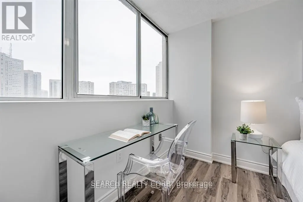 1108 - 3590 KANEFF CRESCENT
