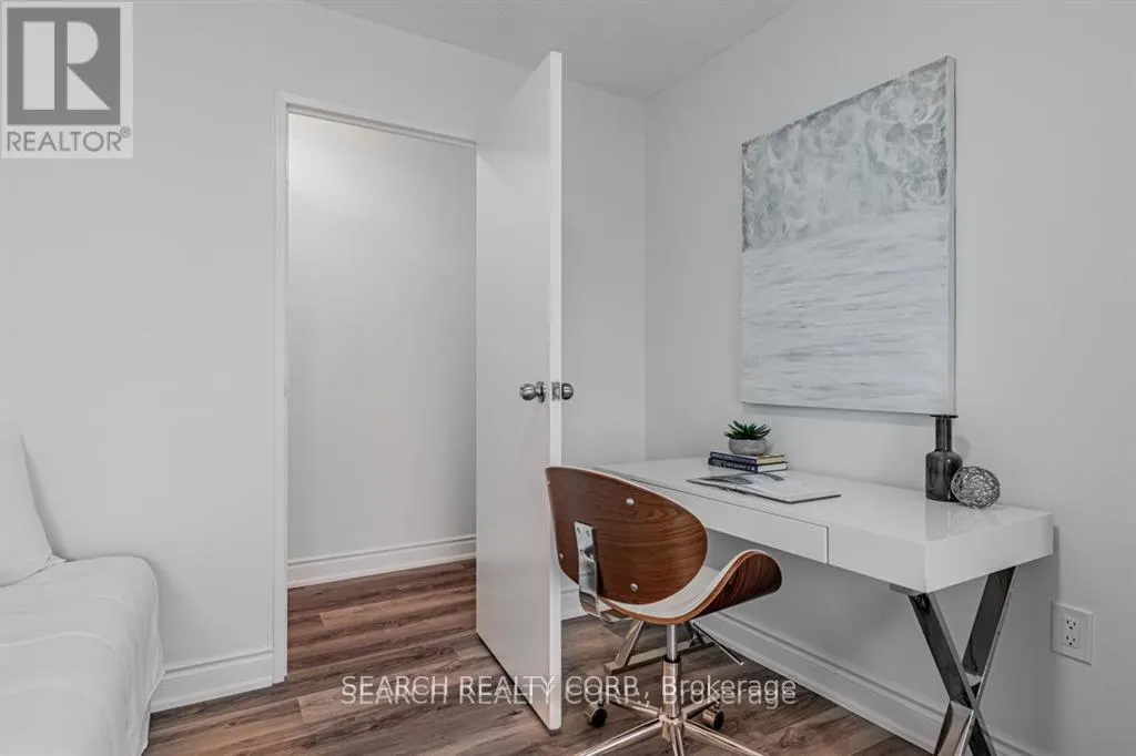 1108 - 3590 KANEFF CRESCENT