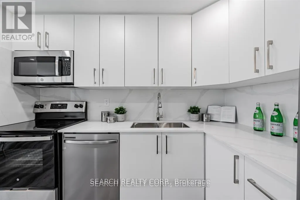1108 - 3590 KANEFF CRESCENT