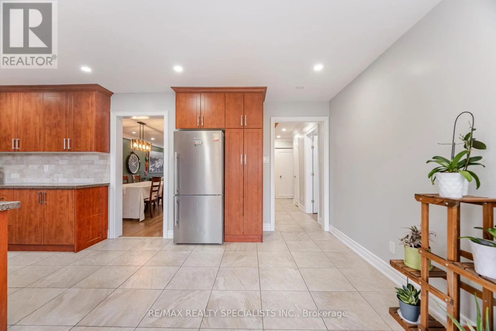 5274 HUNTINGFIELD DRIVE
