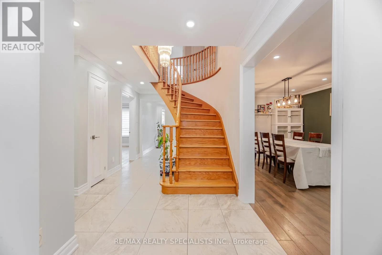 5274 HUNTINGFIELD DRIVE