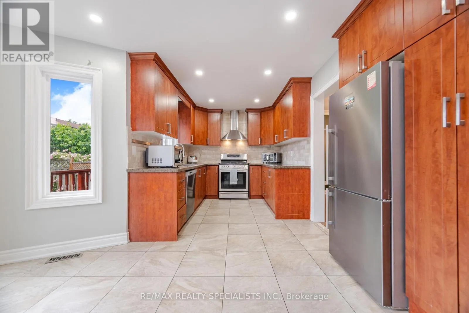 5274 HUNTINGFIELD DRIVE