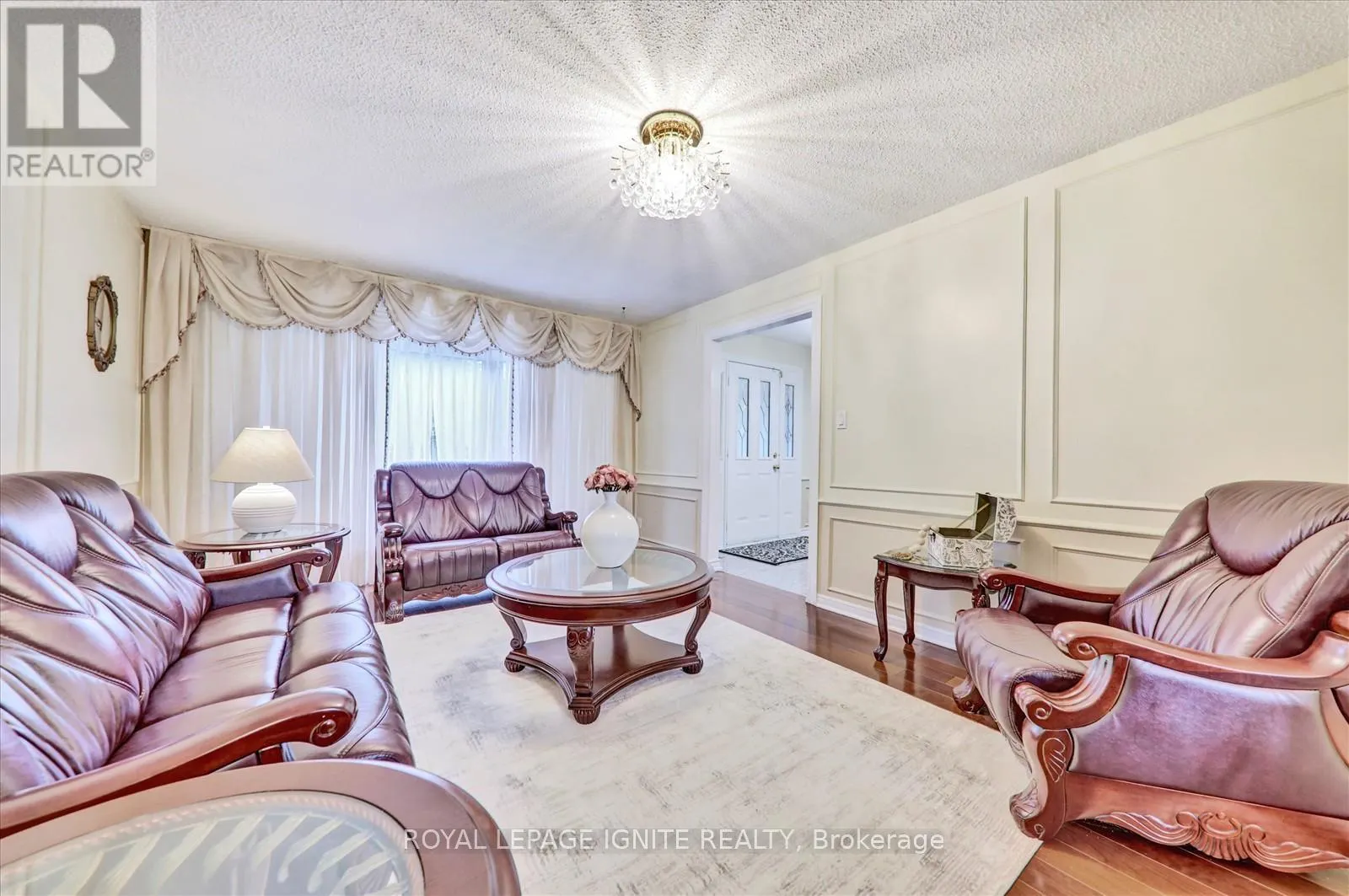 2061 FOLKWAY DRIVE