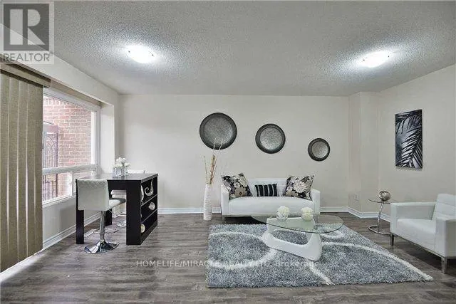 135 - 22 LITCHFIELD COURT