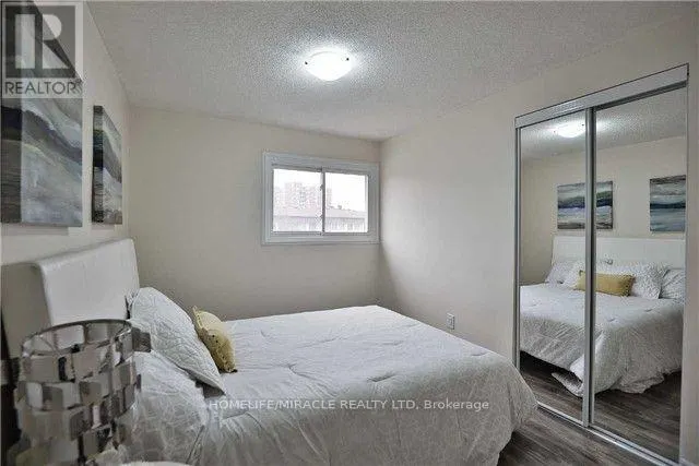 135 - 22 LITCHFIELD COURT