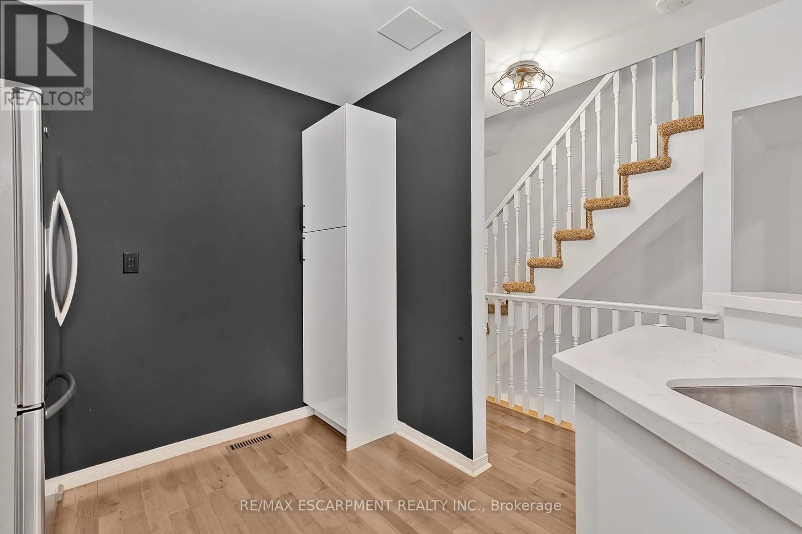5 - 2015 CLEAVER AVENUE