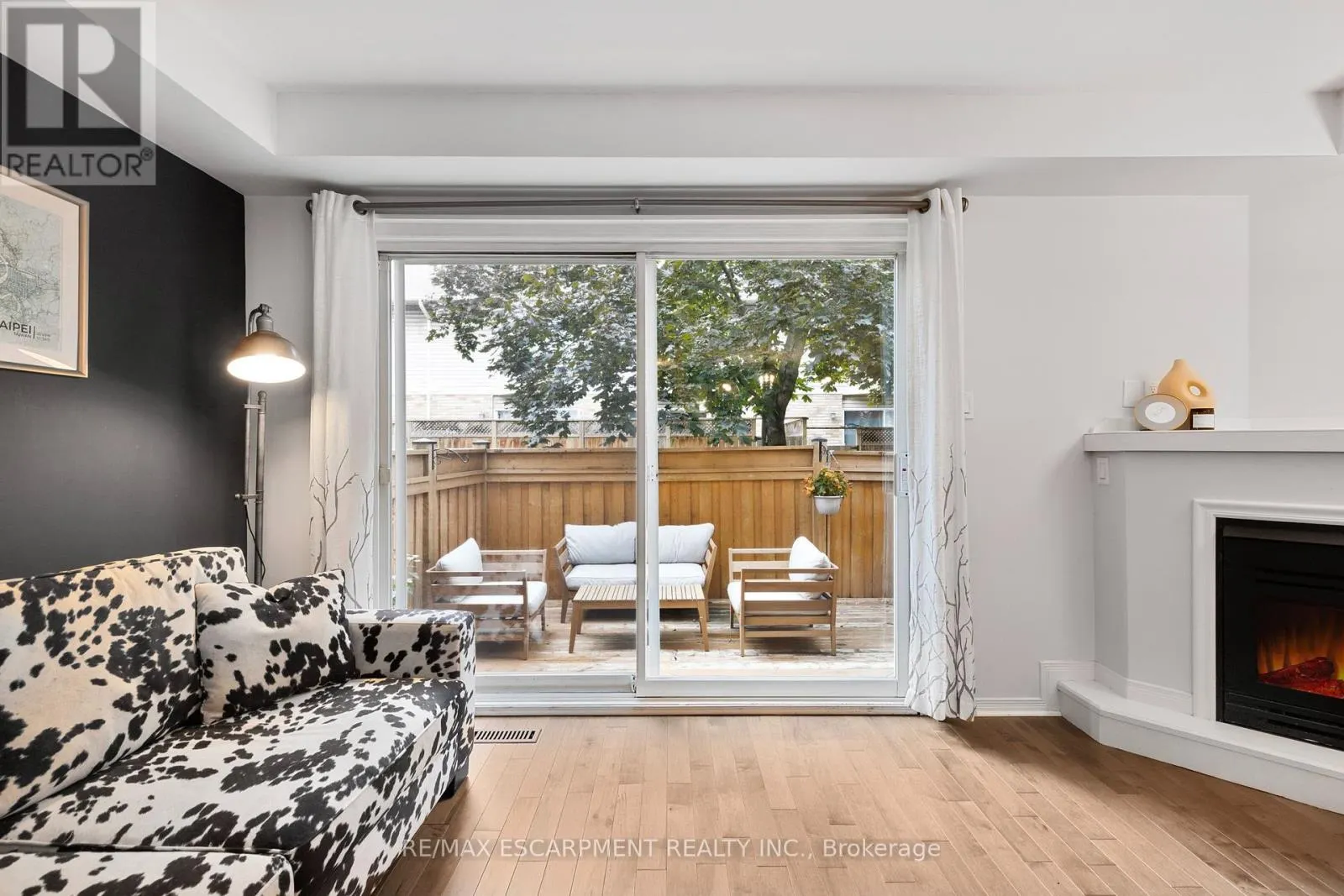 5 - 2015 CLEAVER AVENUE