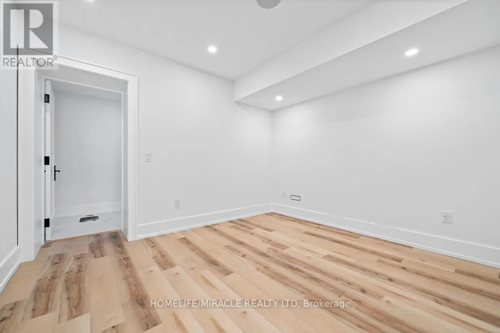 282 MAURICE DRIVE