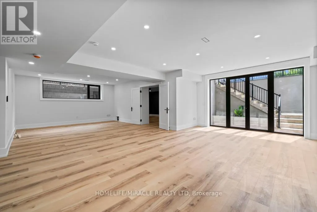 282 MAURICE DRIVE