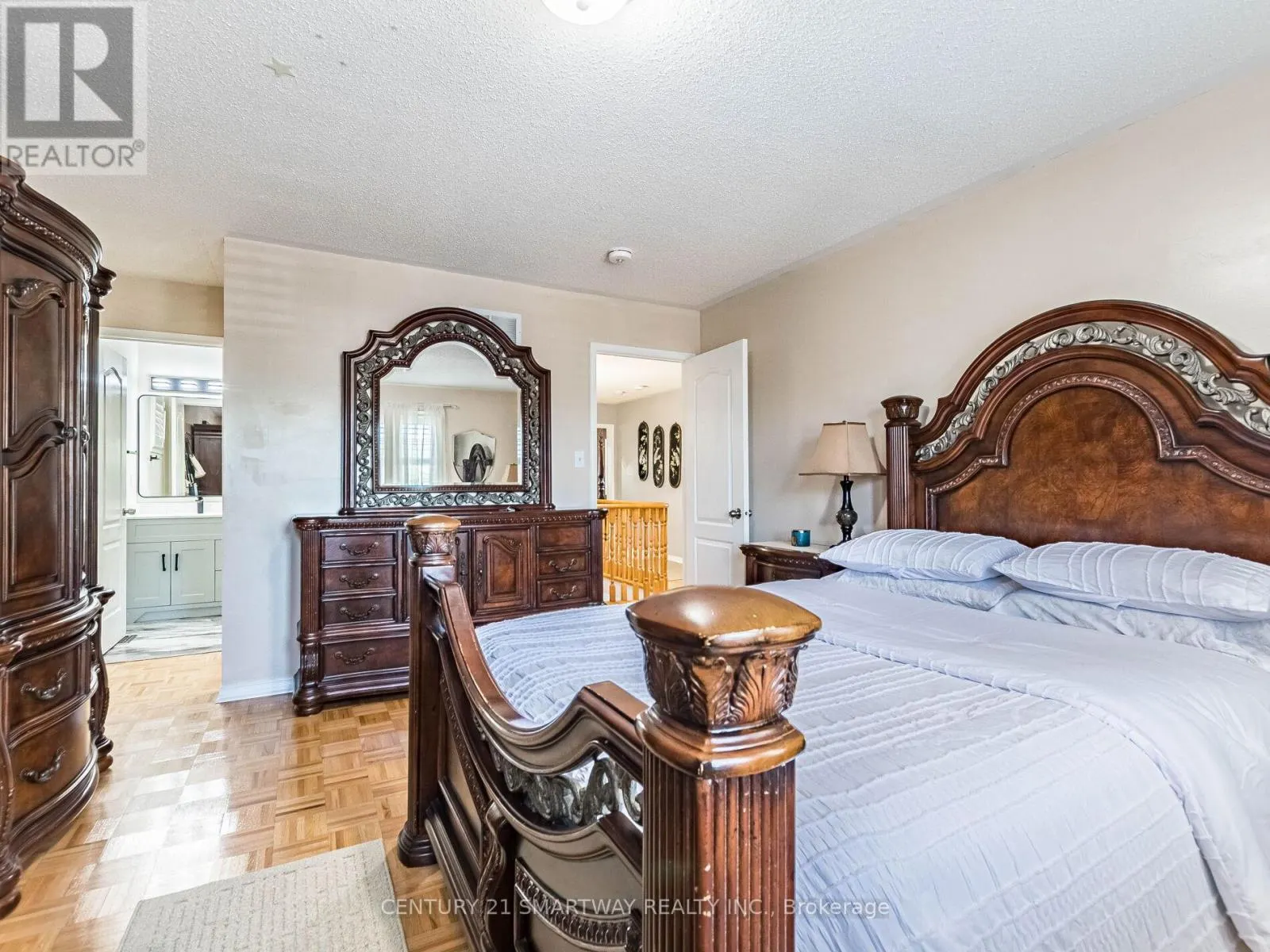 38 BOTTLEBRUSH DRIVE