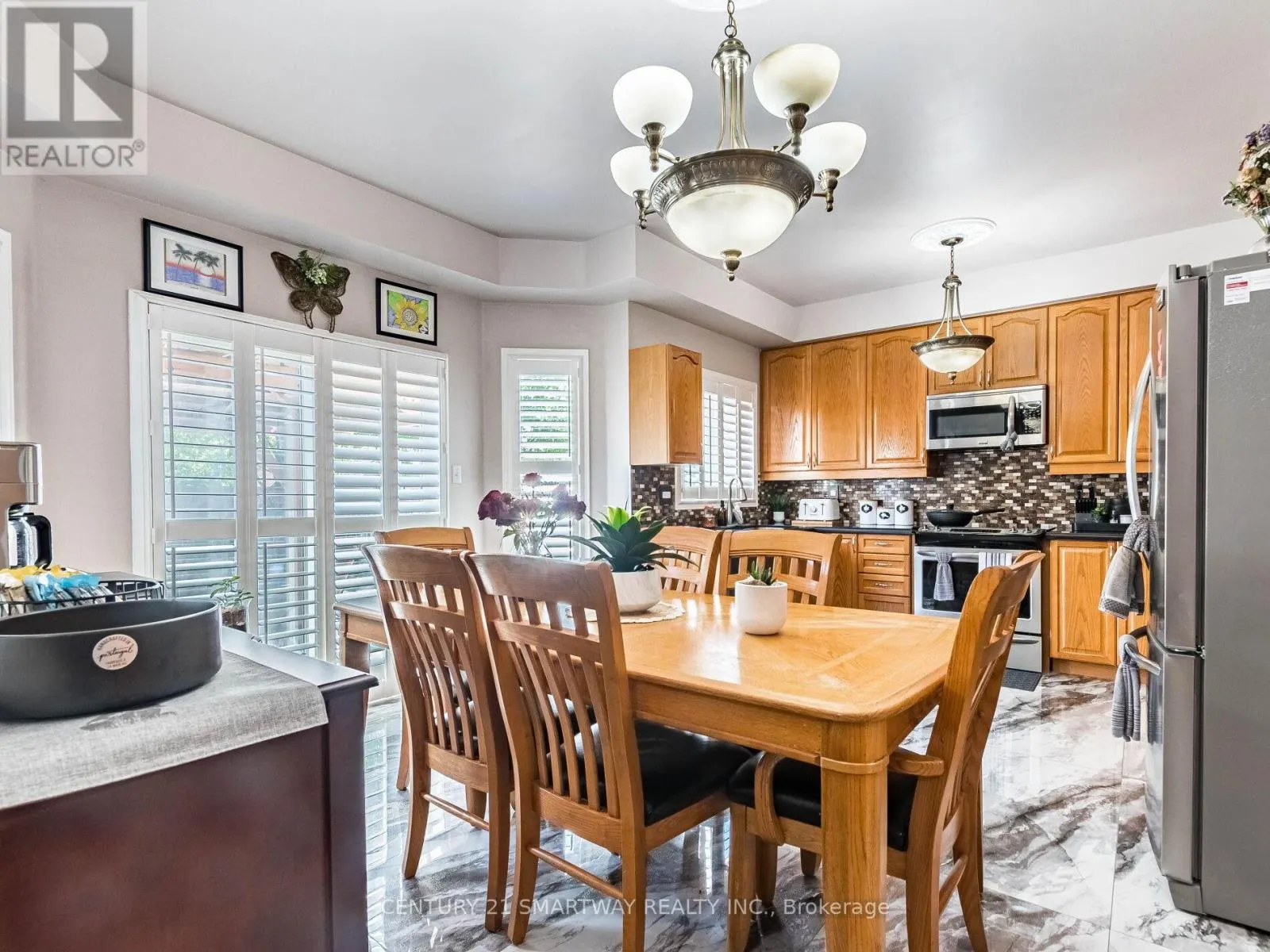 38 BOTTLEBRUSH DRIVE
