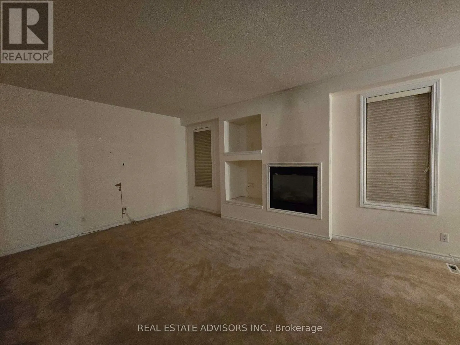 3208 COUNTESS CRESCENT
