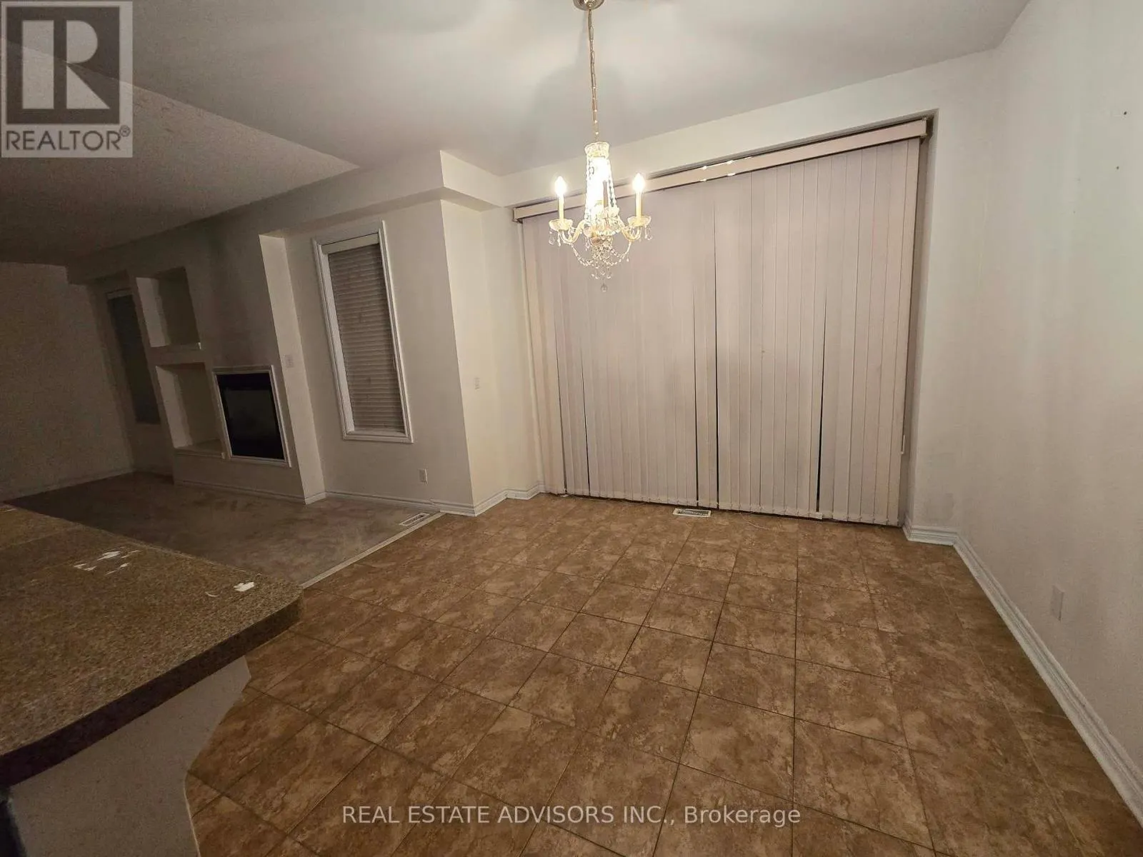 3208 COUNTESS CRESCENT