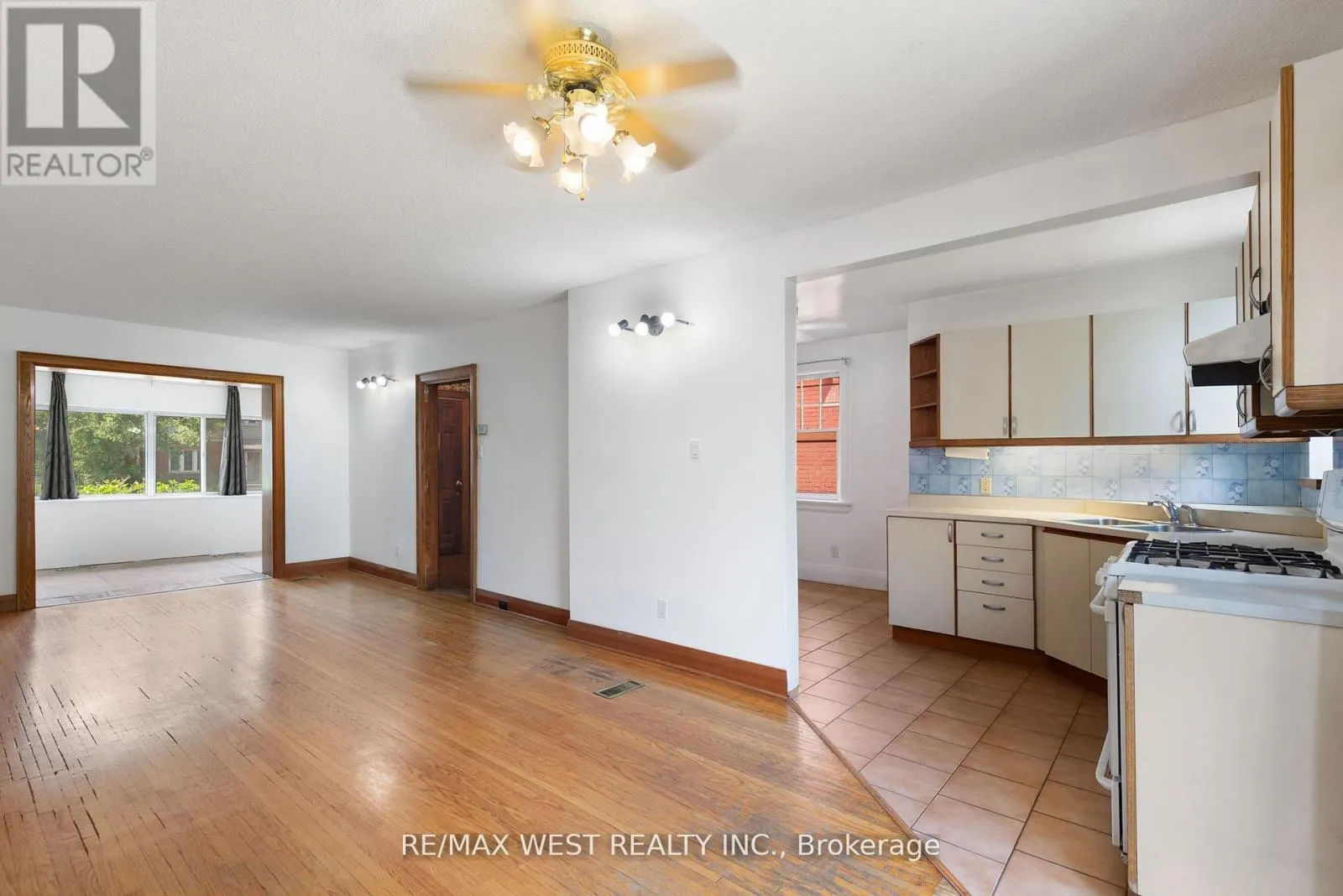 2317 WESTON ROAD