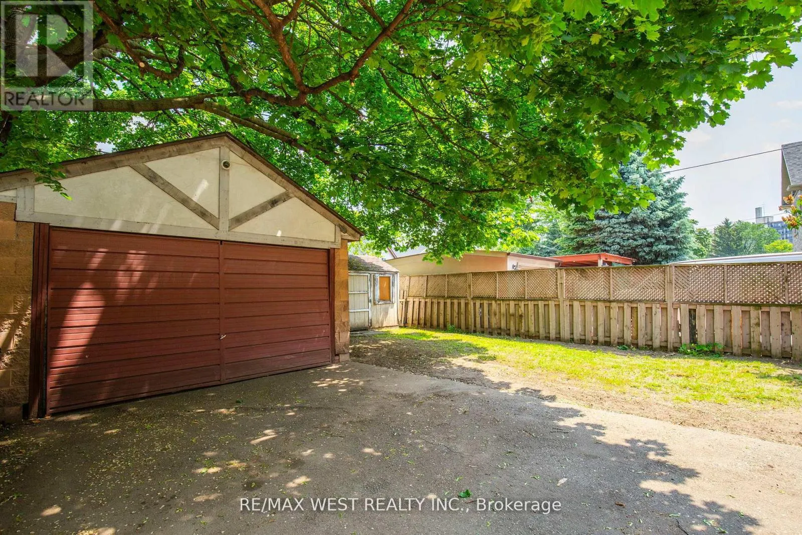 2317 WESTON ROAD