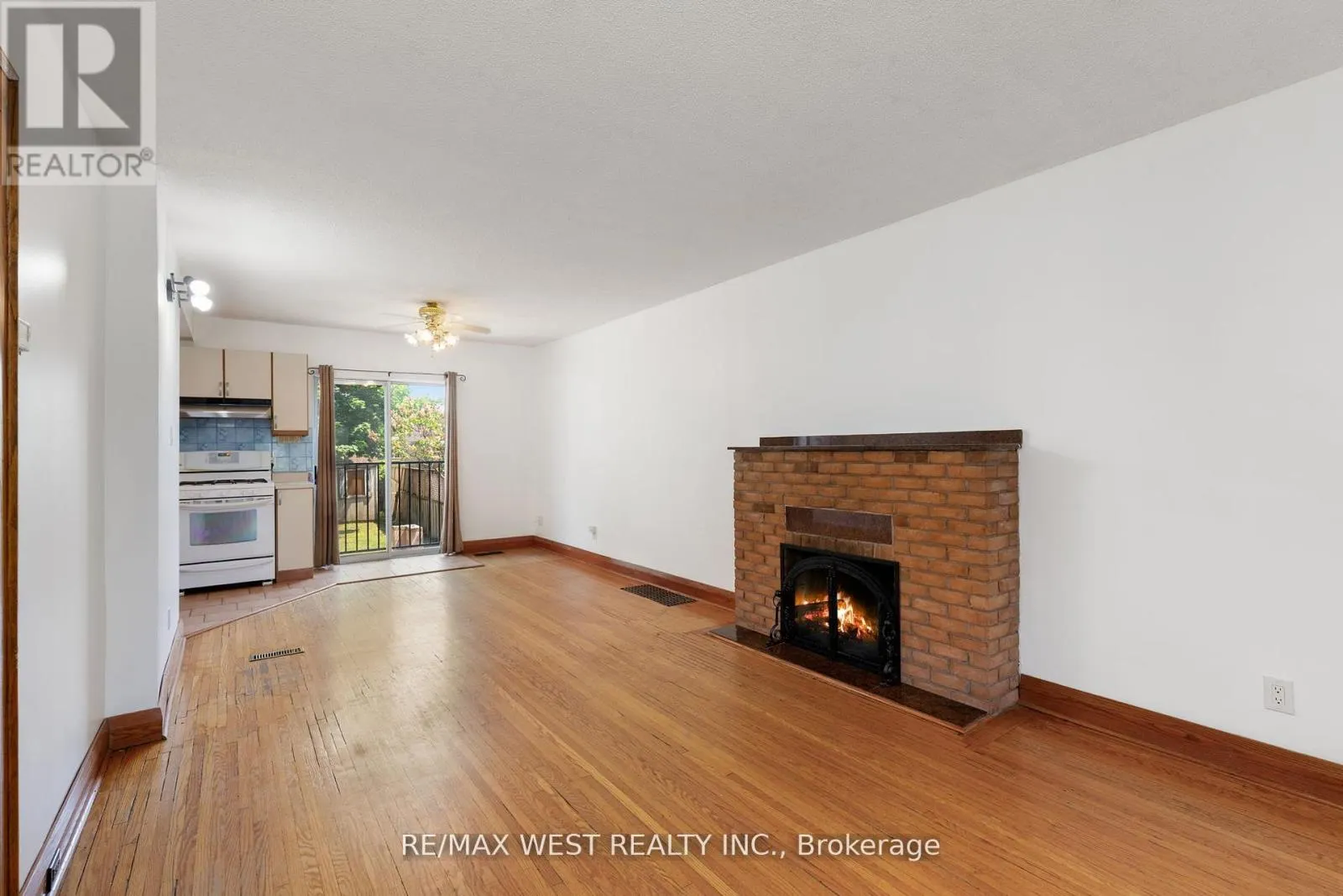 2317 WESTON ROAD