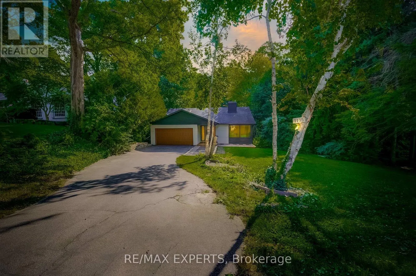 1135 GREENOAKS DRIVE