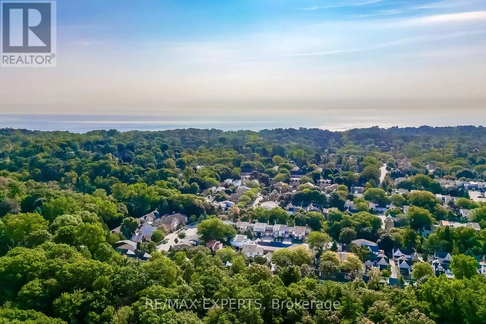 1135 GREENOAKS DRIVE