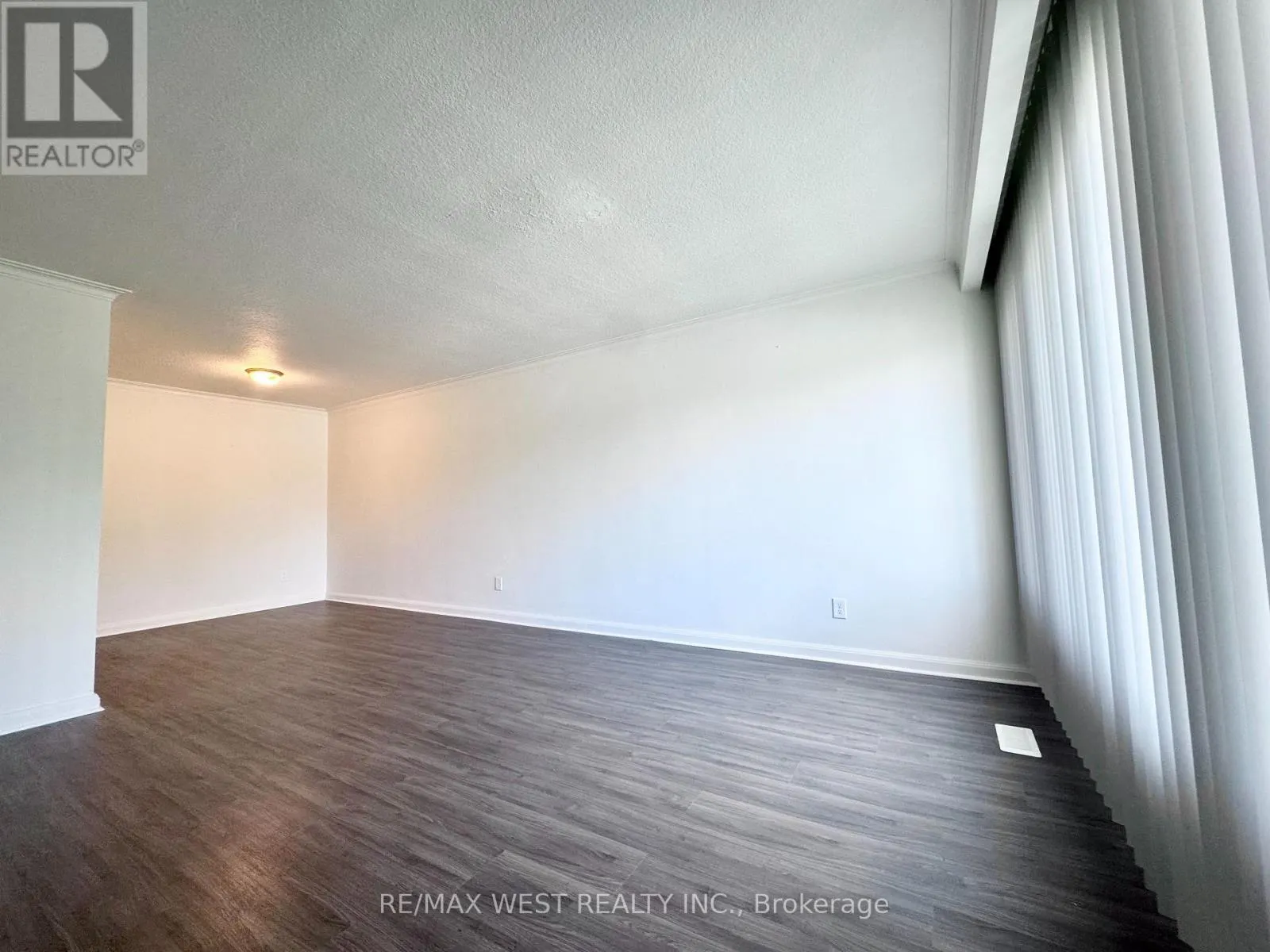 25 BIMINI CRESCENT